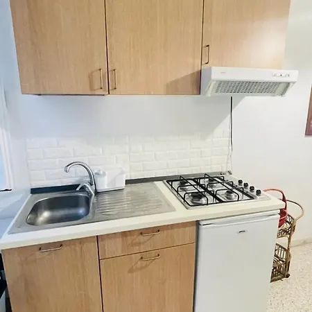 住宿加早餐酒店 Domi